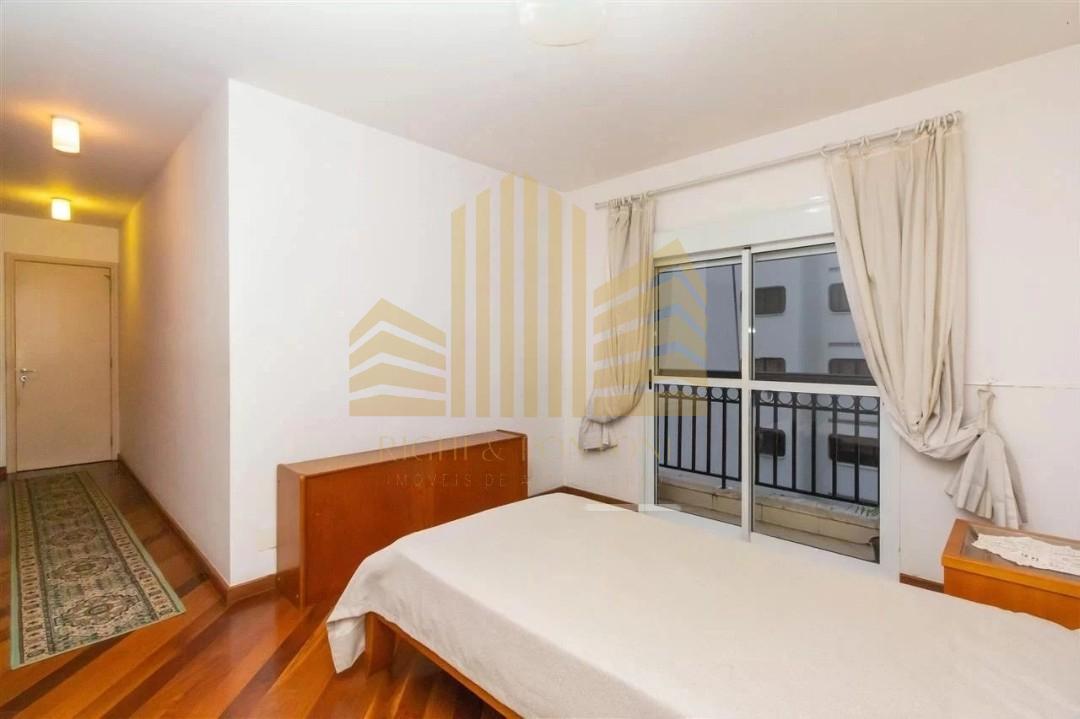 Apartamento à venda com 3 quartos, 212m² - Foto 15