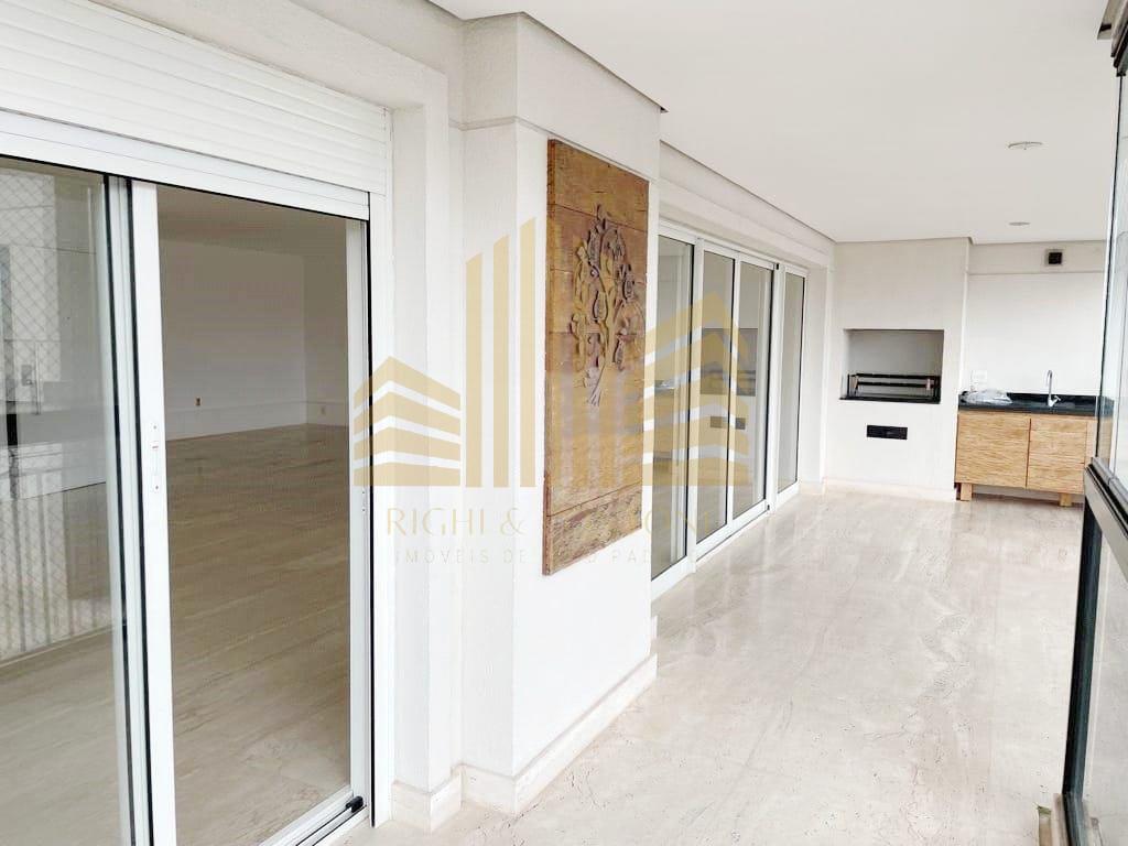 Apartamento à venda com 3 quartos, 234m² - Foto 4