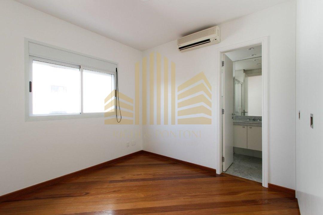 Apartamento à venda com 4 quartos, 212m² - Foto 10