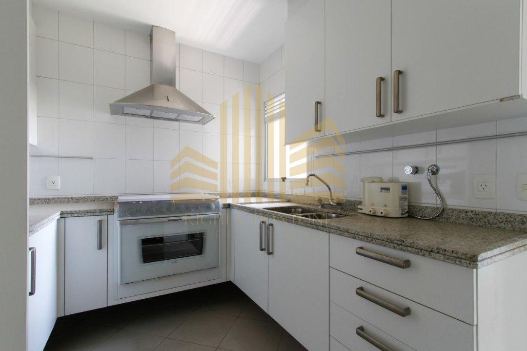 Apartamento à venda com 4 quartos, 212m² - Foto 17