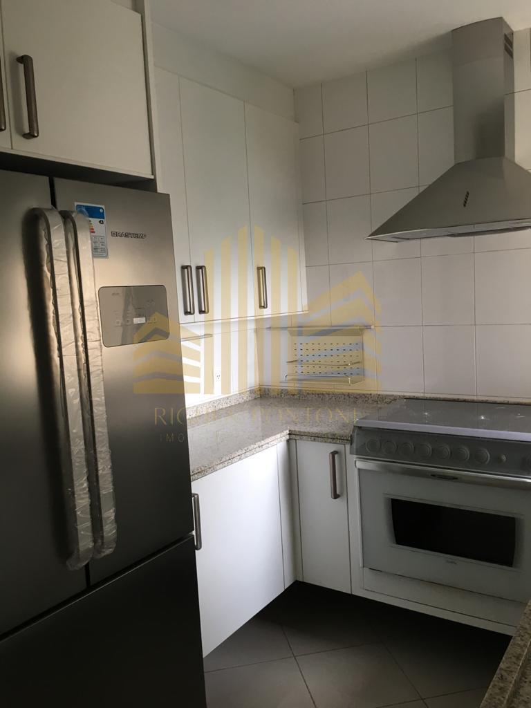 Apartamento à venda com 4 quartos, 212m² - Foto 18