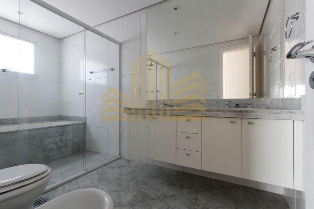 Apartamento à venda com 4 quartos, 212m² - Foto 9